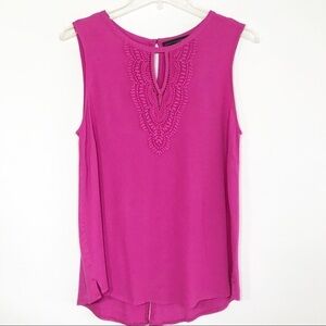 Grace Elements Magenta Pink Sleeveless Top Size Medium Embroidered Key Hole Neck